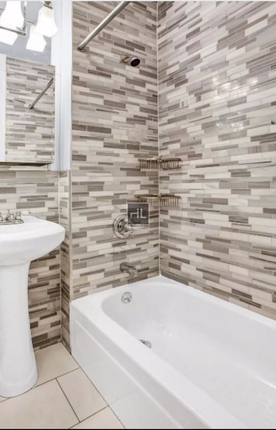 Foto del edificio - LEROY ST.