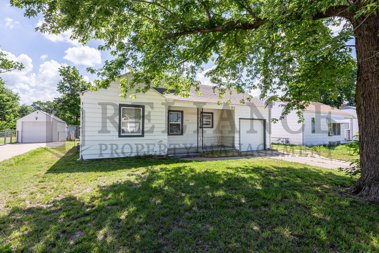 Foto principal - 1112 S Martinson Ave