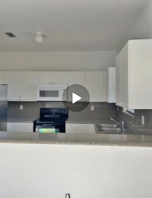 Foto del edificio - 2740 SE 15th Rd