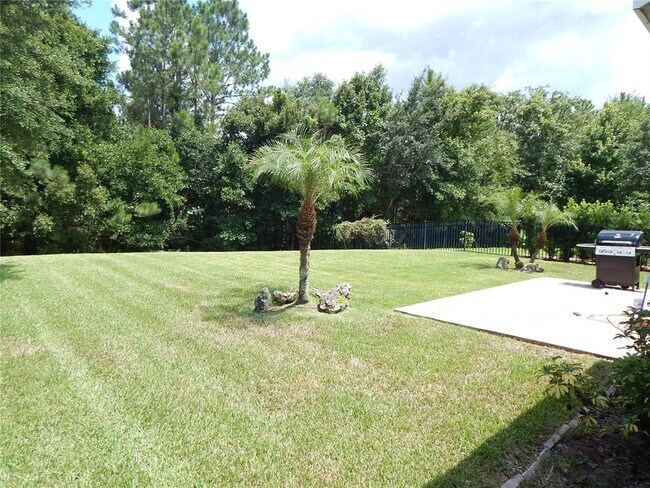 Foto del edificio - 6433 Bridgecrest Dr