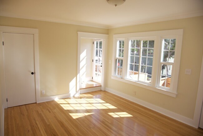Foto del edificio - 1433 Talmadge St