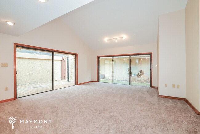 Foto del edificio - 25 Casarena Ct