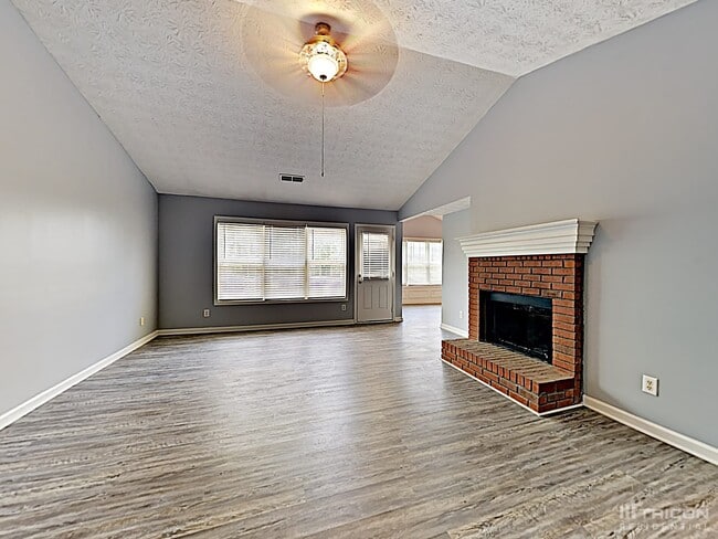 Building Photo - 2725 Archer Way