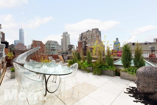 Building Photo - 498 Broome St