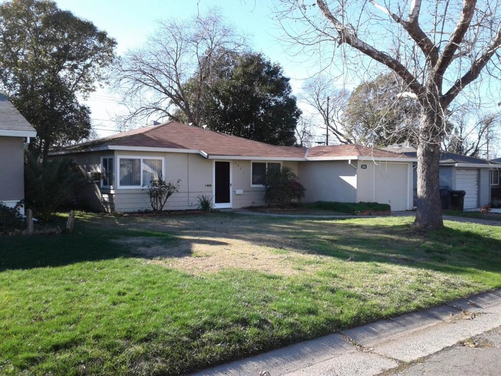 Primary Photo - 1021 Hampton Road