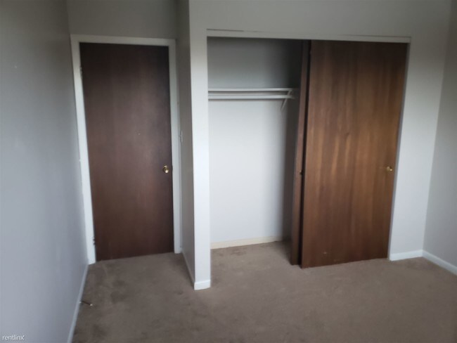 Foto del edificio - 2 br, 1 bath Condo - 1645 N Marywood Ave