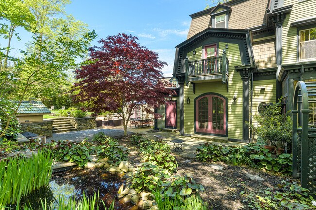 Foto del edificio - 287 Gibbs Ave