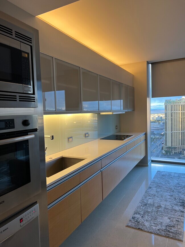 Building Photo - 3722 Las Vegas Blvd S
