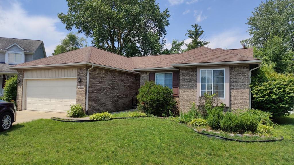 Foto principal - 32380 Brown St