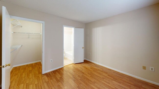 Building Photo - 11011 Graduate Lane #2 Bedroom 1