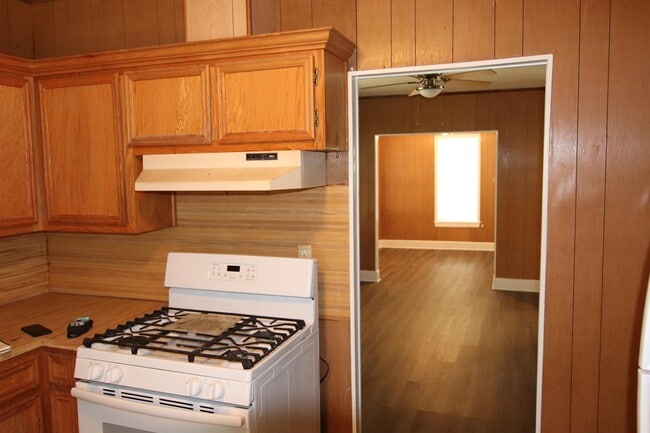 Building Photo - 2773 Evergreen