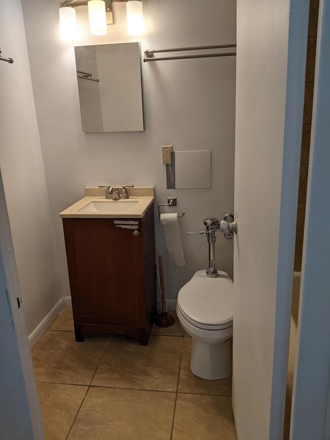 Foto del edificio - 1401 E 55th St