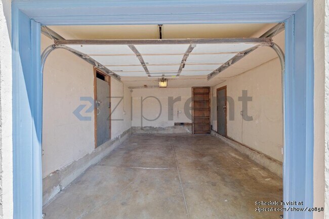 Foto del edificio - 2242 E 32nd St