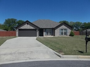 Building Photo - 820 Sunset Ct