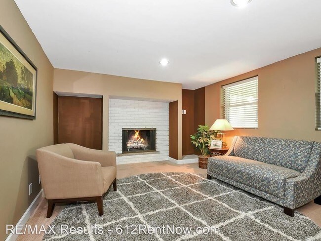 Building Photo - 4 br, 2 bath House - 15801 S Lund Rd