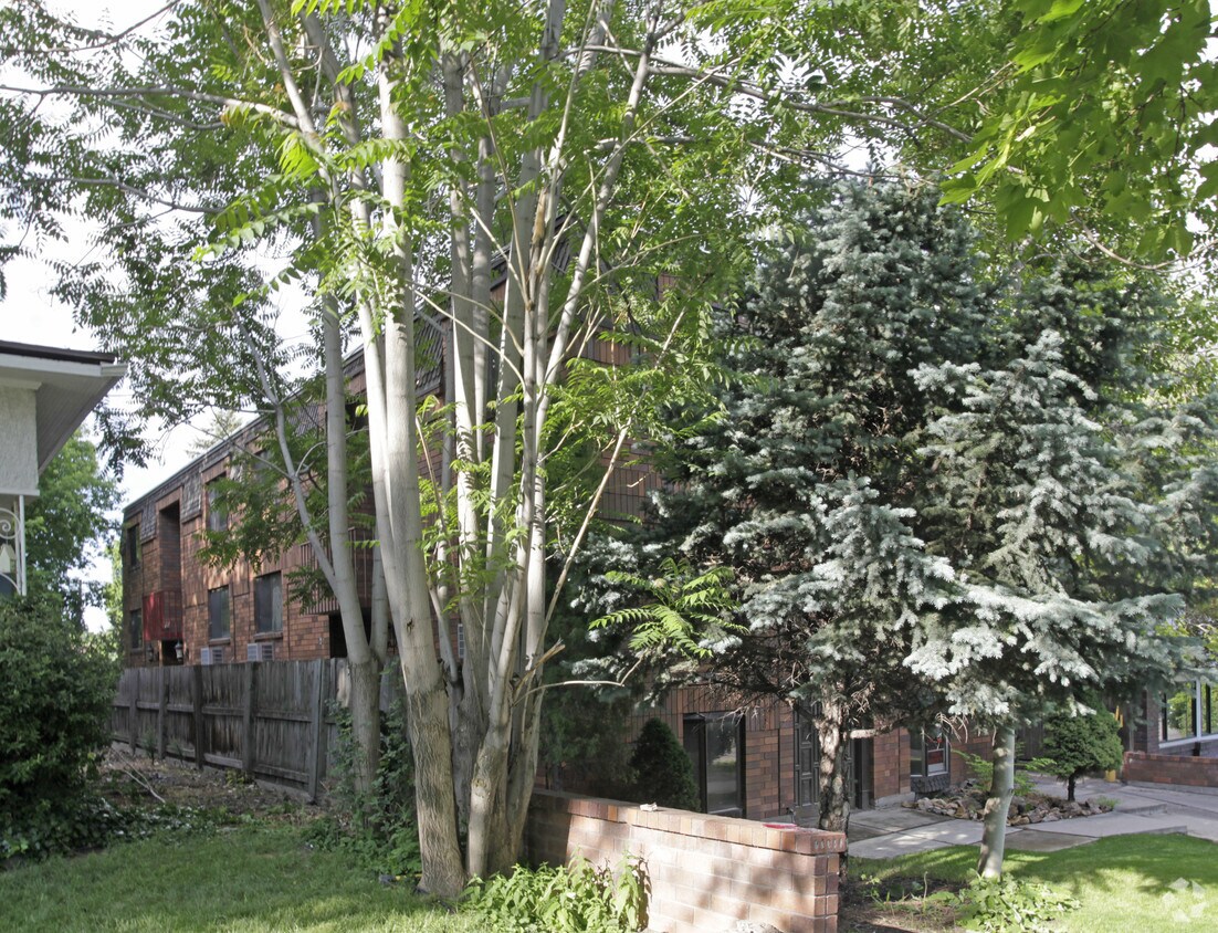 Building Photo - 1016 E 900 S
