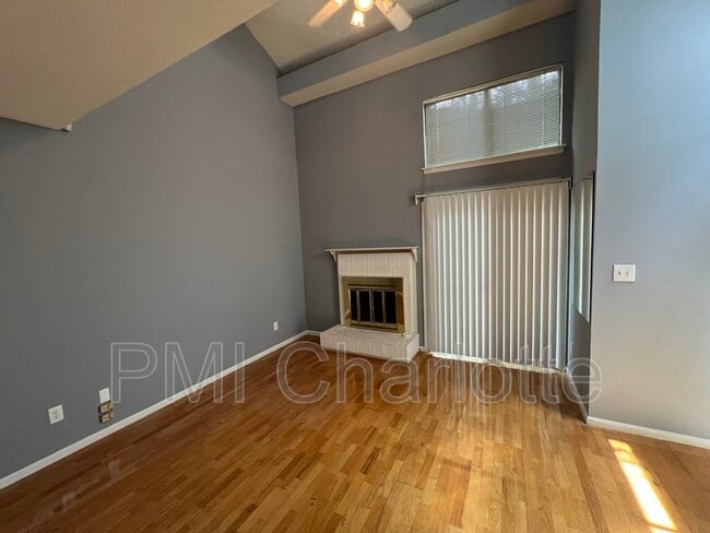 Building Photo - 8087 Charter Oak Ln