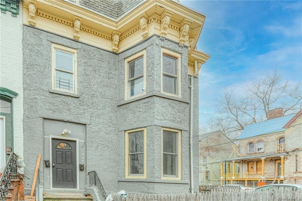 139 3rd St Unit 2, Newburgh, NY 12550 Room for Rent in Newburgh, NY