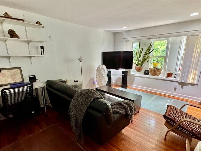 Foto del edificio - 237 Mt Auburn St