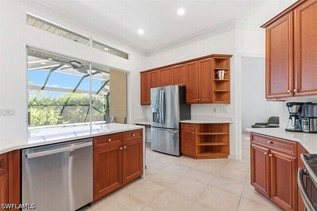 Building Photo - 657 Soliel Dr