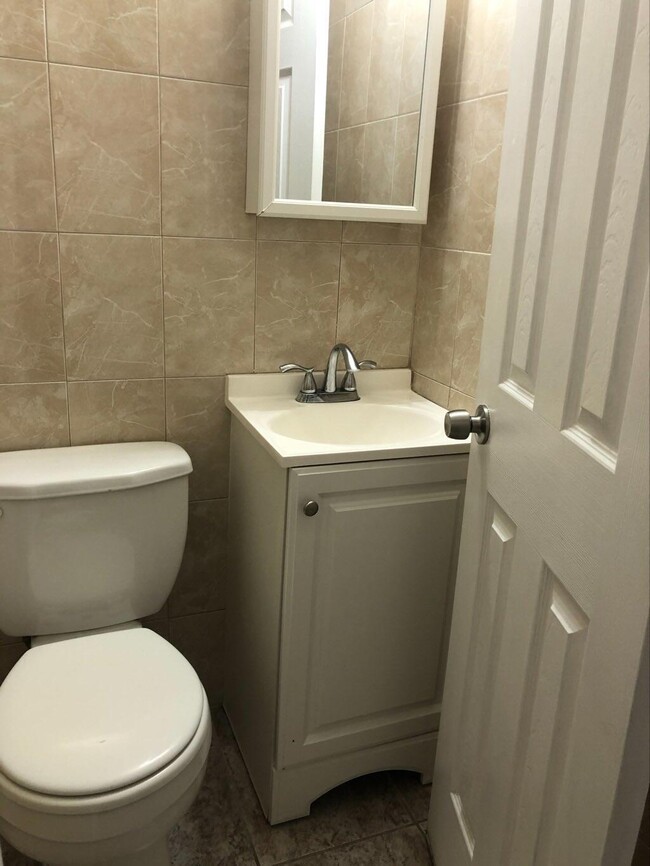 Photo - 1084 W 42nd Pl Apartments