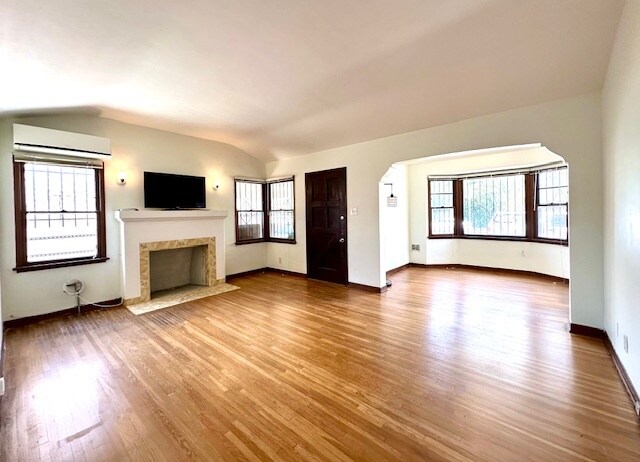 Foto del edificio - 230 E Avenue 42