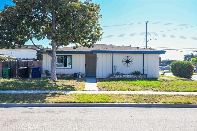Foto principal - 13352 Barney St