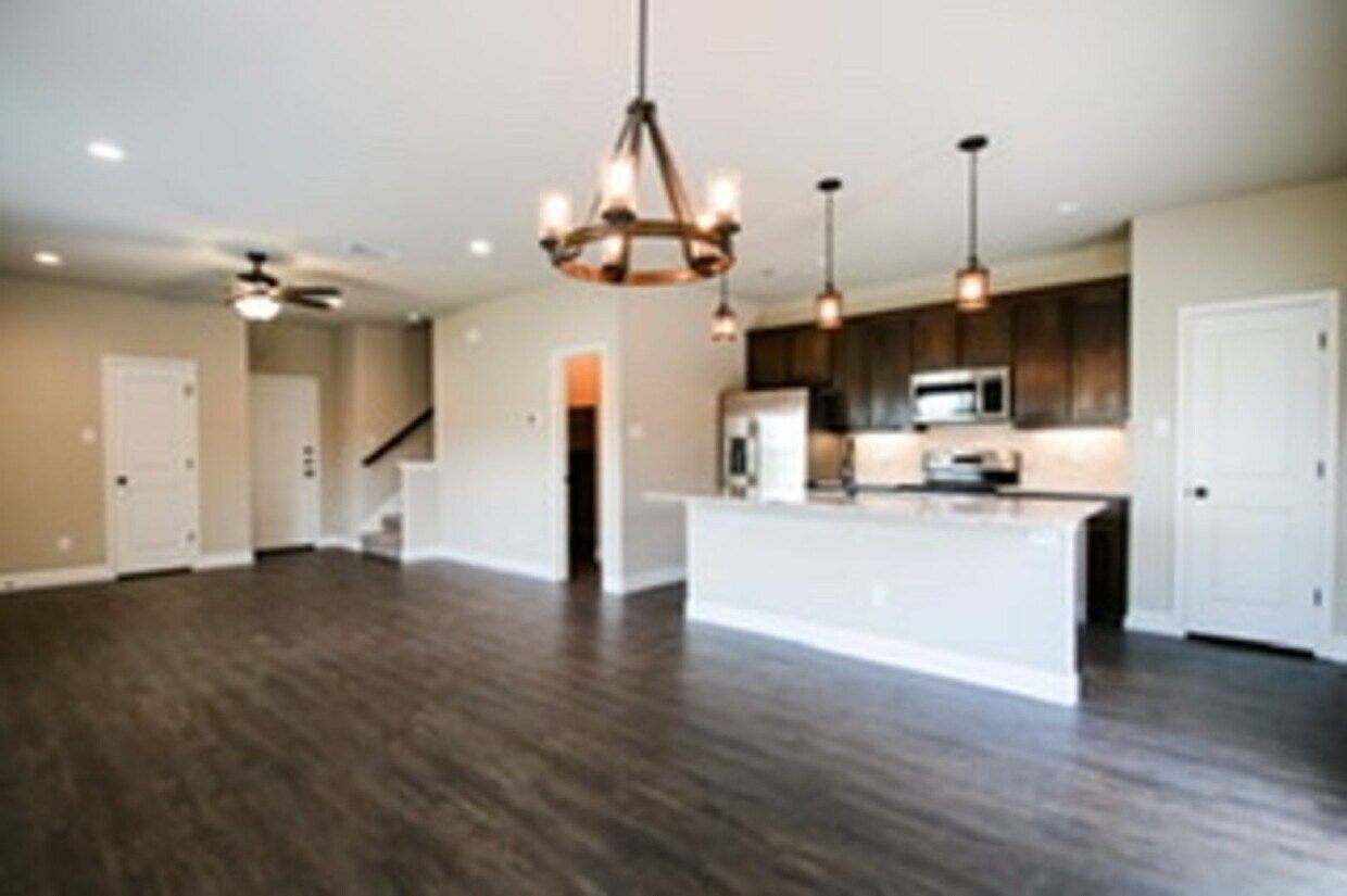 823823 Jameson St Unit 823, Weatherford, TX 76086 Room for Rent in