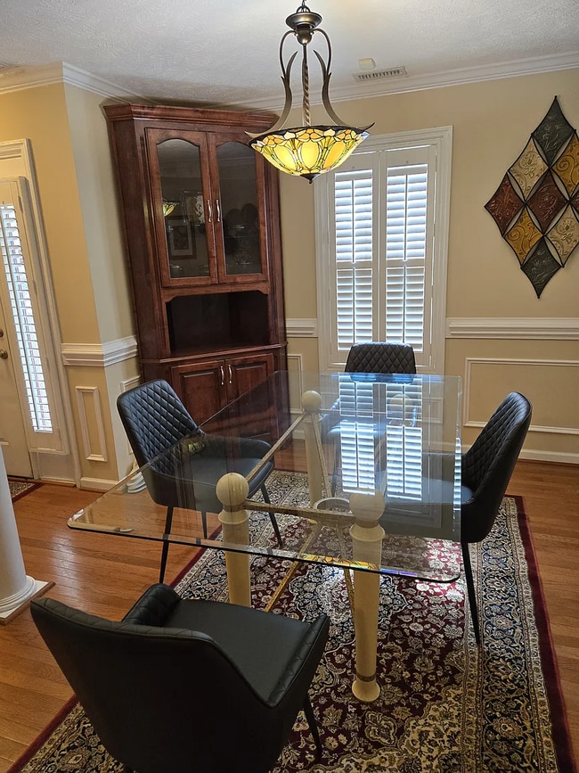 Entrance and Dining Room - 322 Bubble Creek Ct