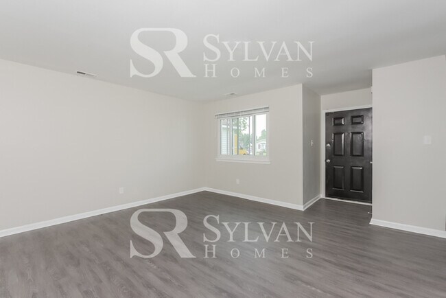 Foto del edificio - Enjoy living the good life in this 3 bedroom, 1 bathroom home