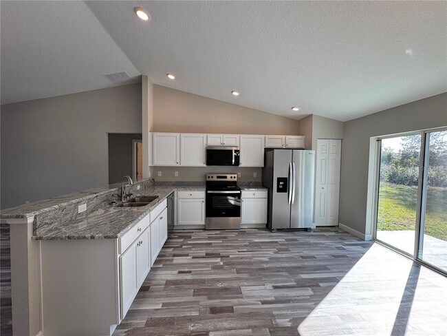 Foto del edificio - 14136 SW 33rd Court Rd