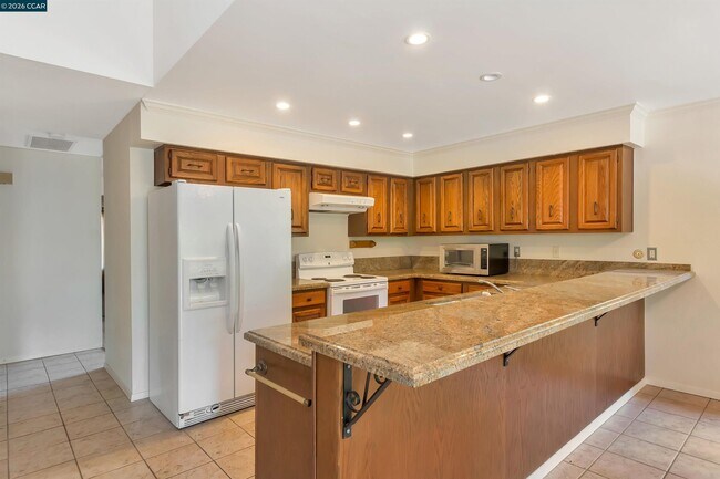 Foto del edificio - 332 Downham Ct