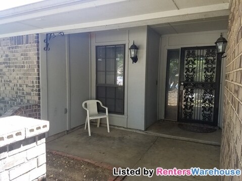 Building Photo - 3949 Windhaven Rd