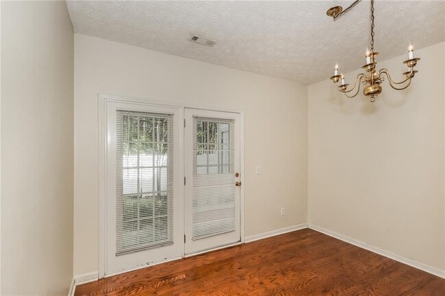 Building Photo - 6076 Camden Forrest Dr