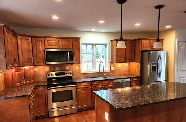 Foto del edificio - 157 Ball Pond Rd