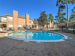 Building Photo - 5515 Strack Rd