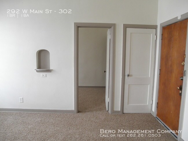 Building Photo - One Bedroom One Bath