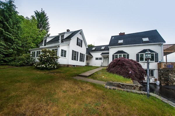 Multi-family home, unit B is the one on the left. - 484 Lake St