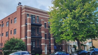 Building Photo - 5691 W Higgins Ave