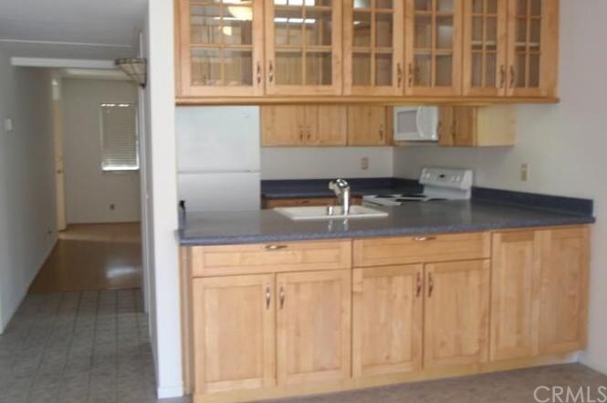 Foto del edificio - 979 W Pine St