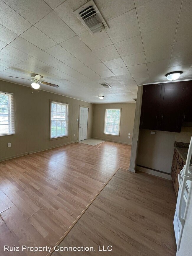 Building Photo - 2 br, 1 bath House - 1502 S. Beach St