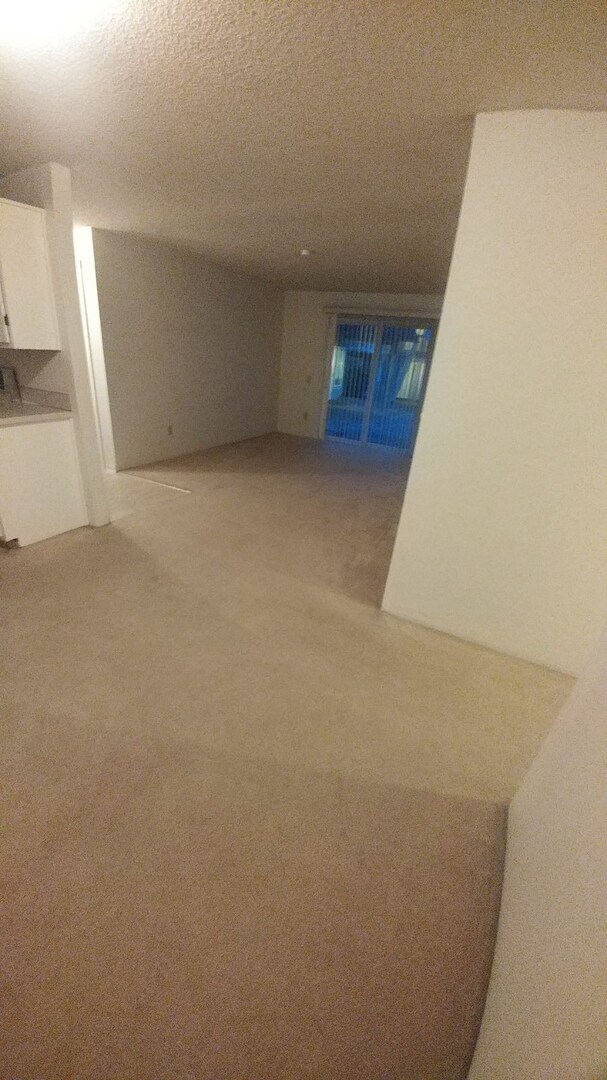 Foto del edificio - Newly remodeled - 2 Bed, 1 Bath apartment ...