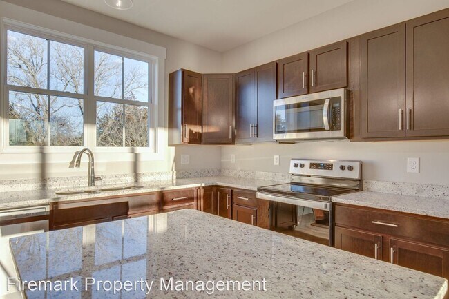 Building Photo - 2 br, 2.5 bath House - 205 Harper Landing