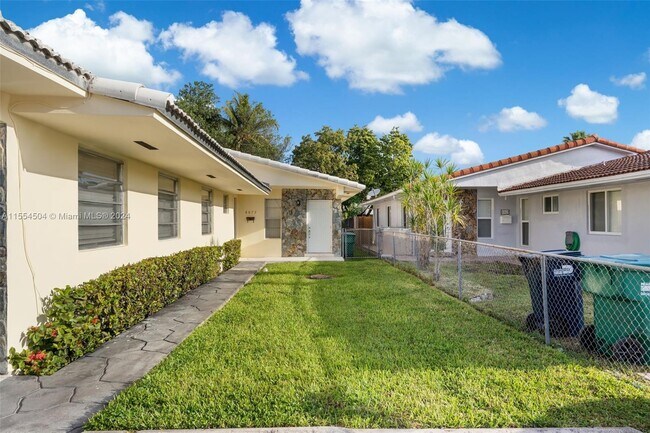Foto del edificio - 8873 SW 25th St