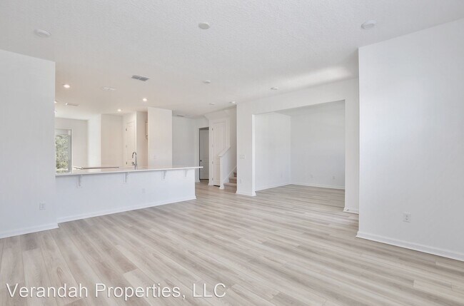 Building Photo - 4 br, 3 bath House - 11768 Sunsail Ave