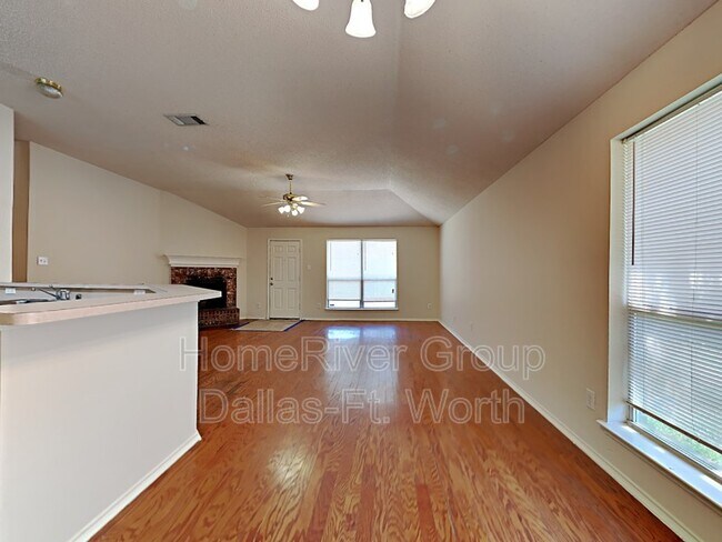 Foto del edificio - 8001 Mourning Dove Dr