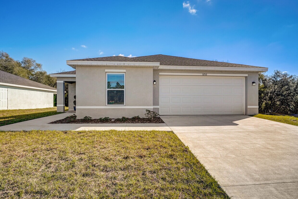 The Groves at Lake Ella Houses for Rent Lady Lake, FL