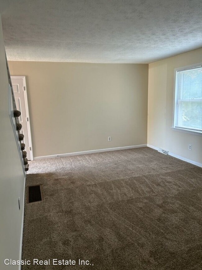 Building Photo - 2 br, 1.5 bath House - 481 Woodview Drive