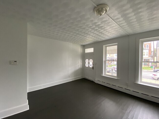 Foto del edificio - 258 W Jackson St