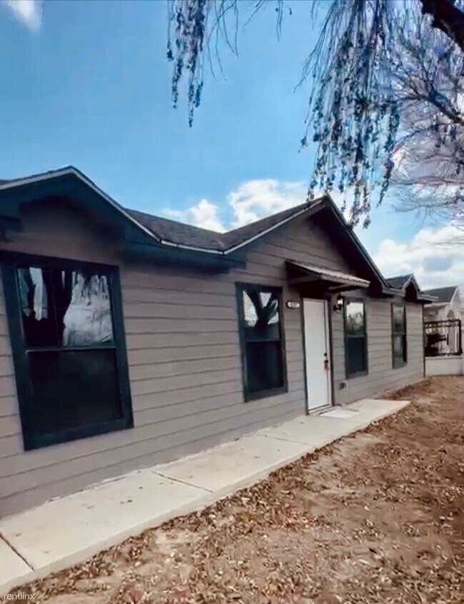 Foto del edificio - 3 br, 2 bath House - 6207 S 12th St